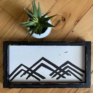 Distressed Wooden Mountain Sign